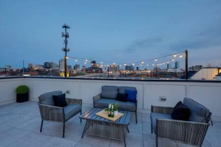 The Ireland - Rooftop Views, 9 Min To Broadway Villa Nashville Eksteriør billede