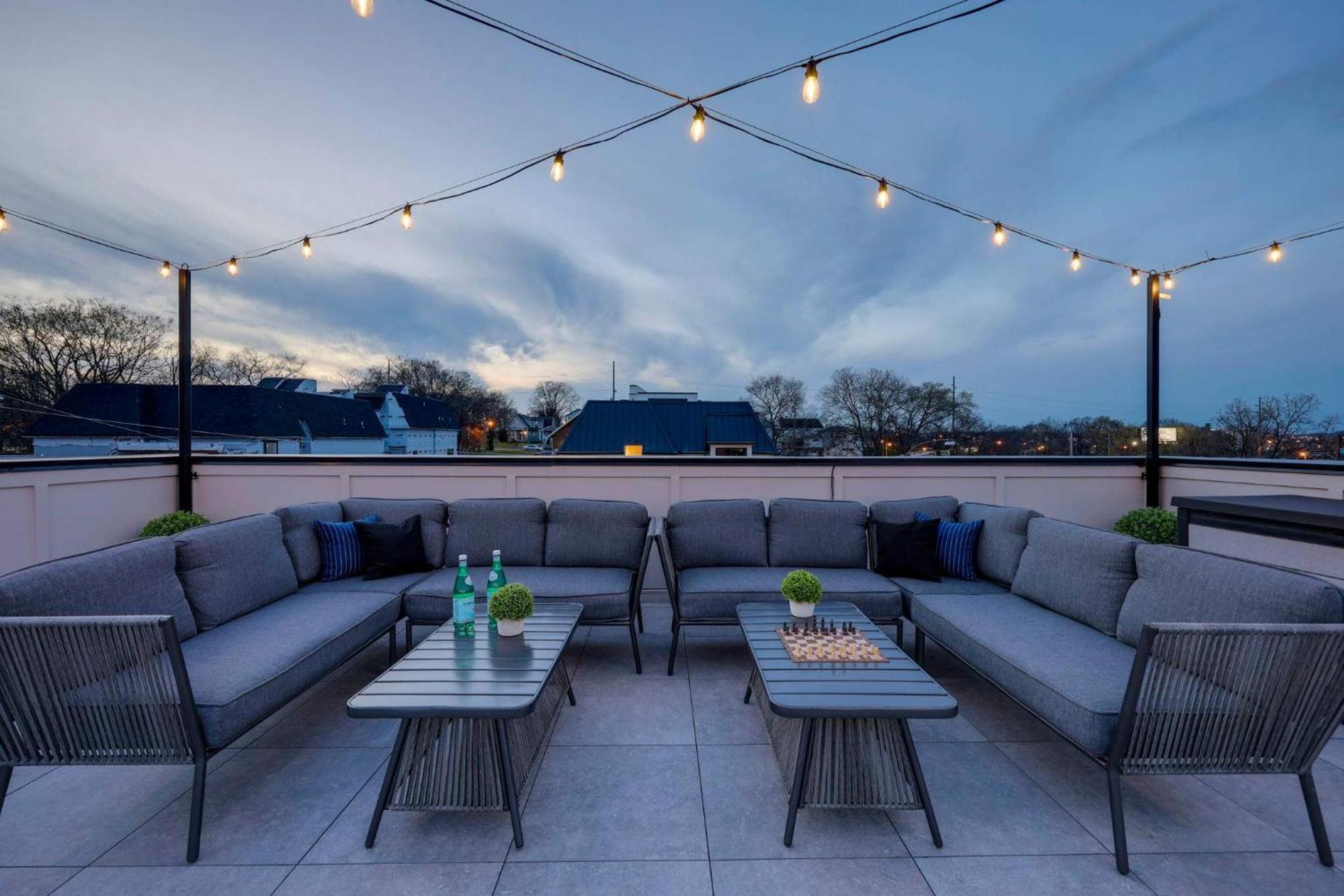 The Ireland - Rooftop Views, 9 Min To Broadway Villa Nashville Eksteriør billede